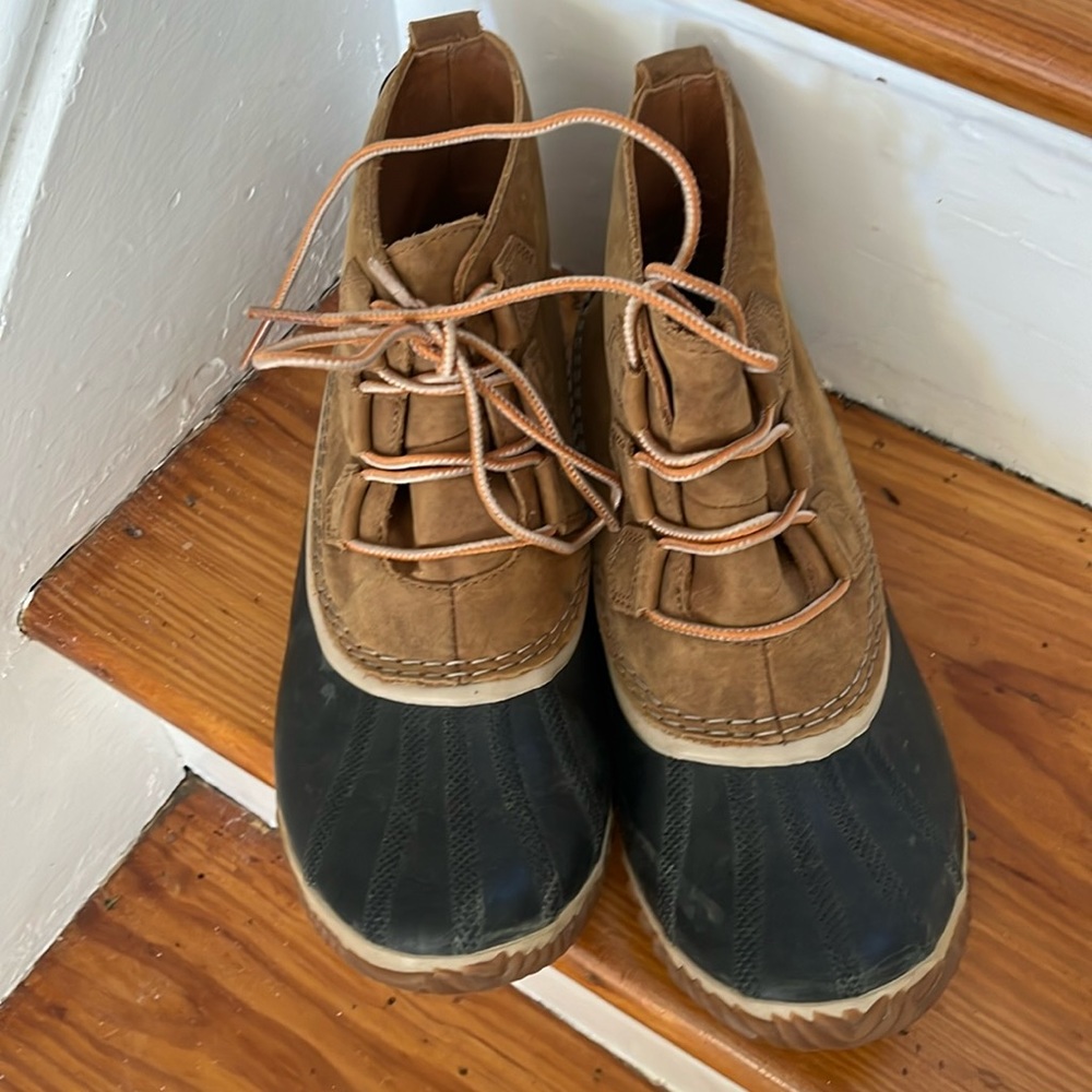 Sorel rain boots